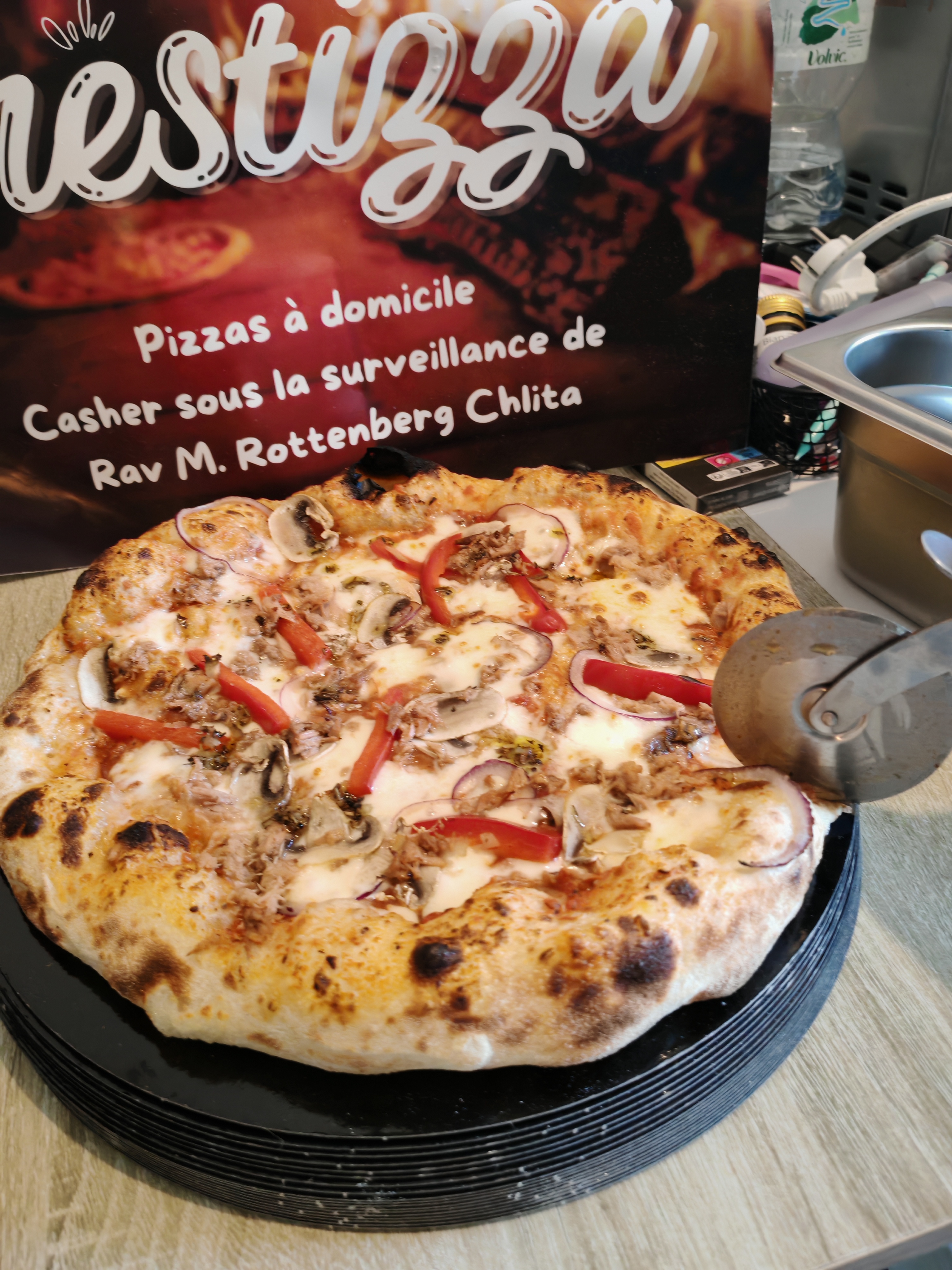 Pizzas casher artisanales Prestizza - Service traiteur à domicile